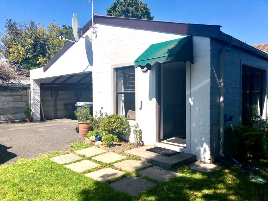 To Let 3 Bedroom Property for Rent in Claremont Western Cape